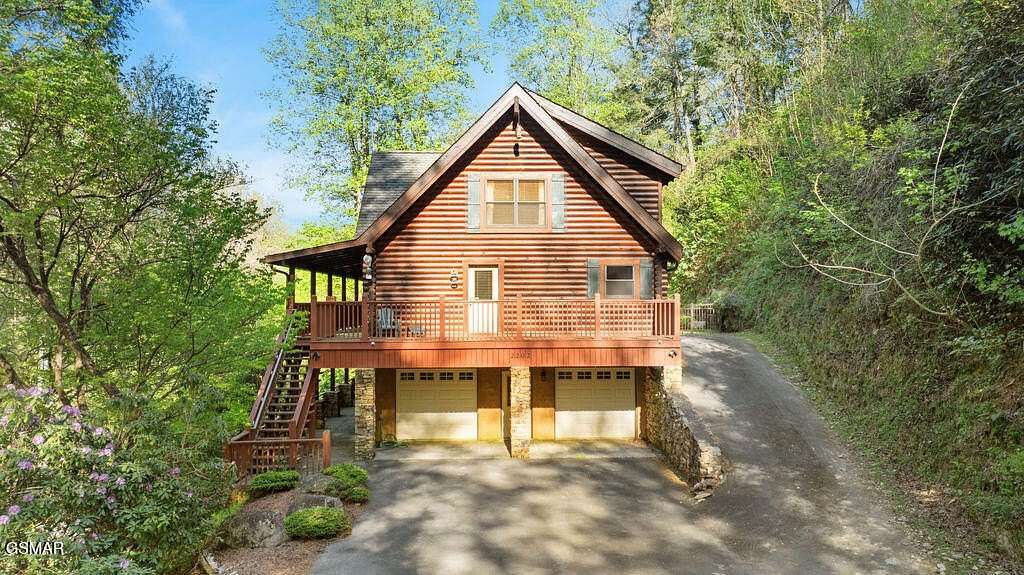 4 Acres of Land with Home for Sale in Sevierville, Tennessee