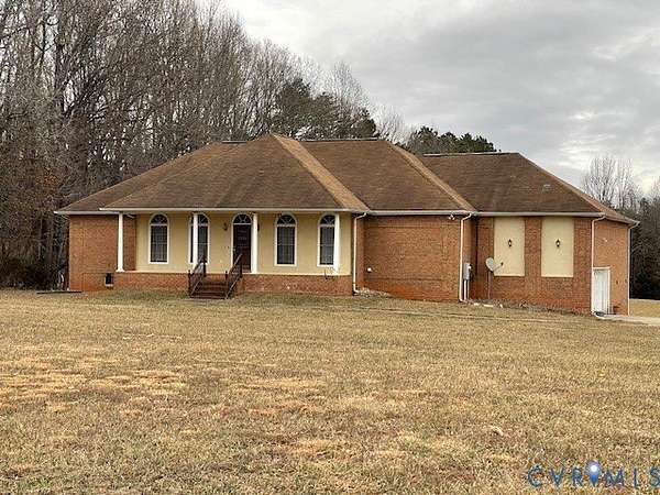 2 Acres of Land with Home for Lease in Powhatan, Virginia