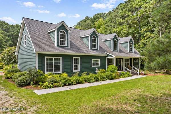 10.1 Acres of Recreational Land with Home for Sale in Moyock, North Carolina