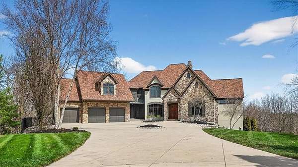 1.79 Acres of Land with Home for Sale in Kearney, Missouri