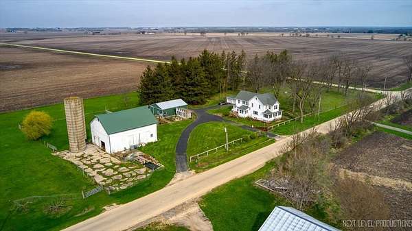 5 Acres of Land with Home for Sale in Kirkland, Illinois