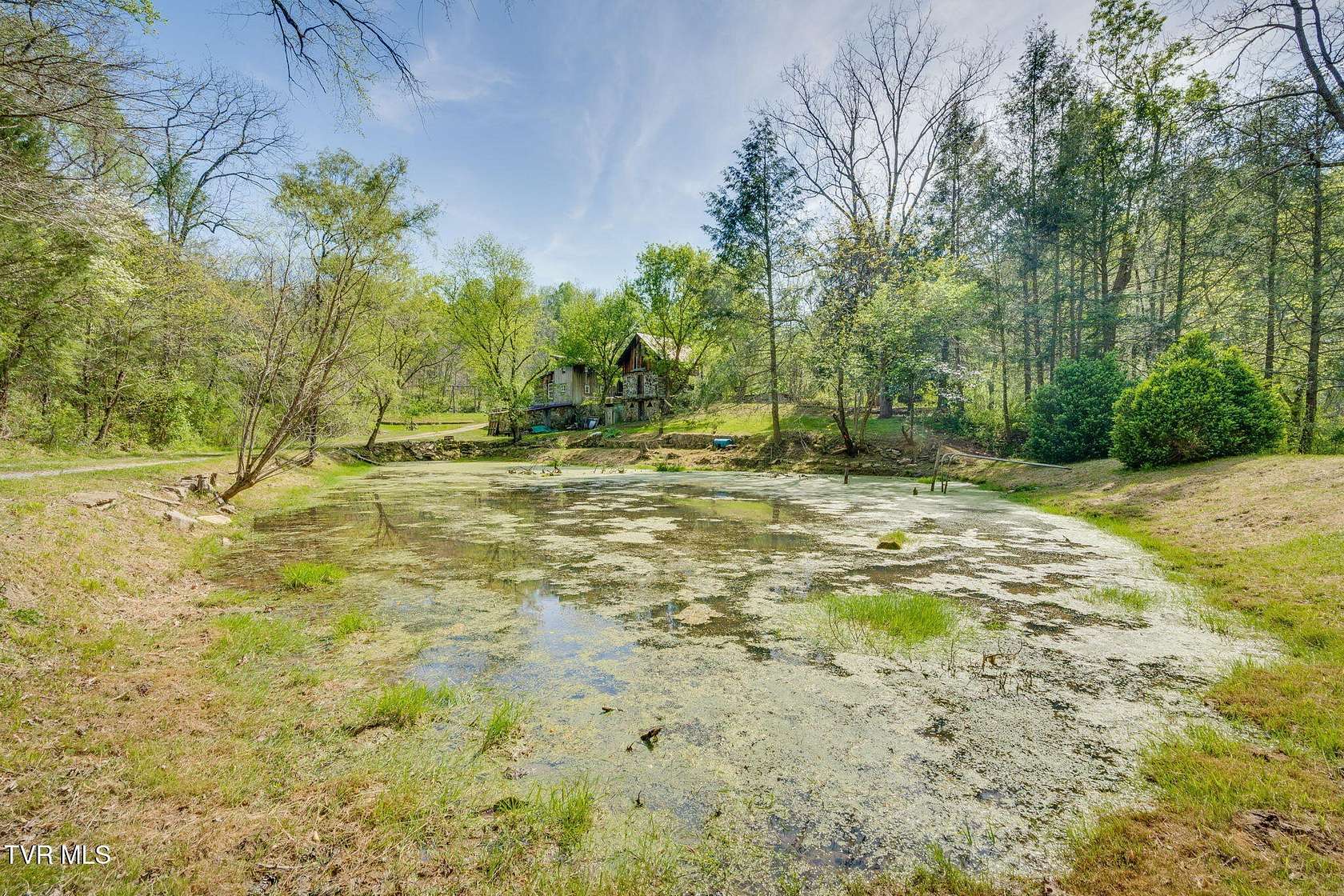 1.5 Acres of Land with Home for Sale in Thorn Hill, Tennessee