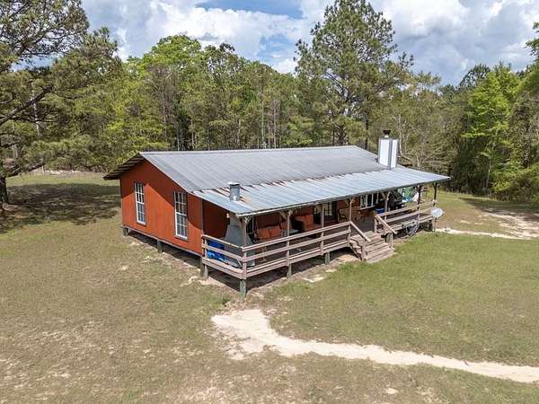 65 Acres of Land with Home for Sale in Eufaula, Alabama