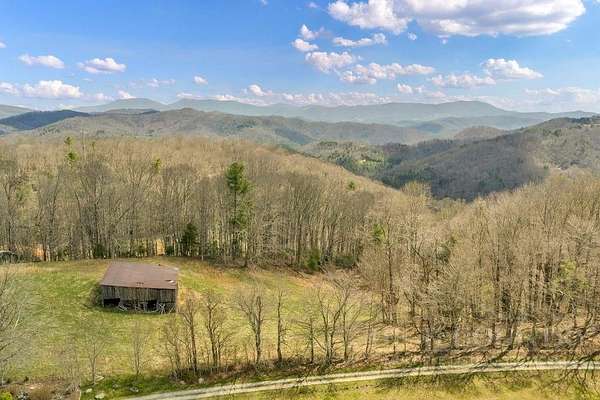 33 Acres of Land for Sale in Banner Elk, North Carolina