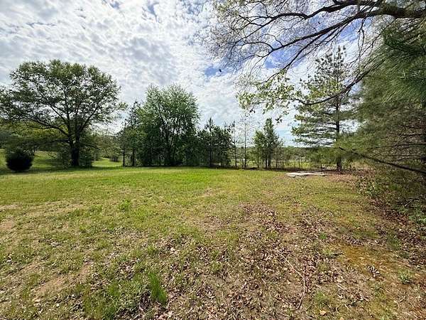 1.53 Acres of Residential Land for Sale in Pleasant View, Tennessee