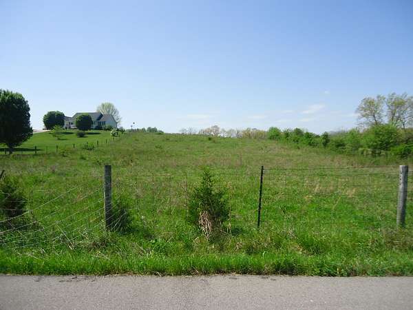 1.46 Acres of Residential Land for Sale in Stanford, Kentucky
