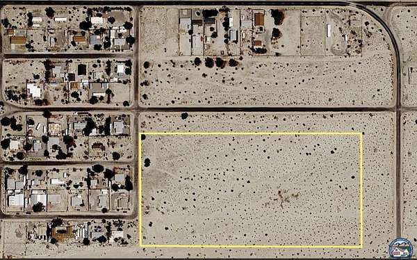 13.6 Acres of Land for Sale in Ocotillo, California