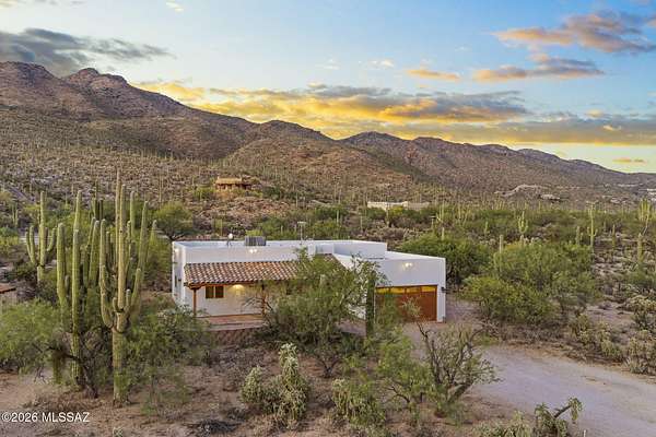 3.3 Acres of Land with Home for Sale in Tucson, Arizona