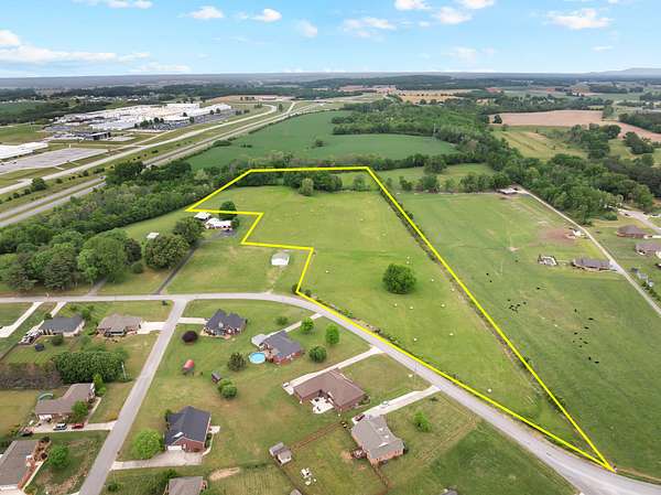 15.2 Acres of Land for Sale in Decherd, Tennessee