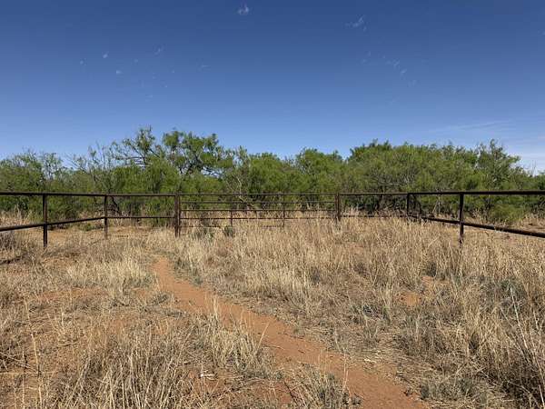 10 Acres of Land for Sale in Lamesa, Texas