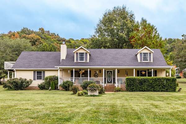 5 Acres of Land with Home for Sale in Goodlettsville, Tennessee