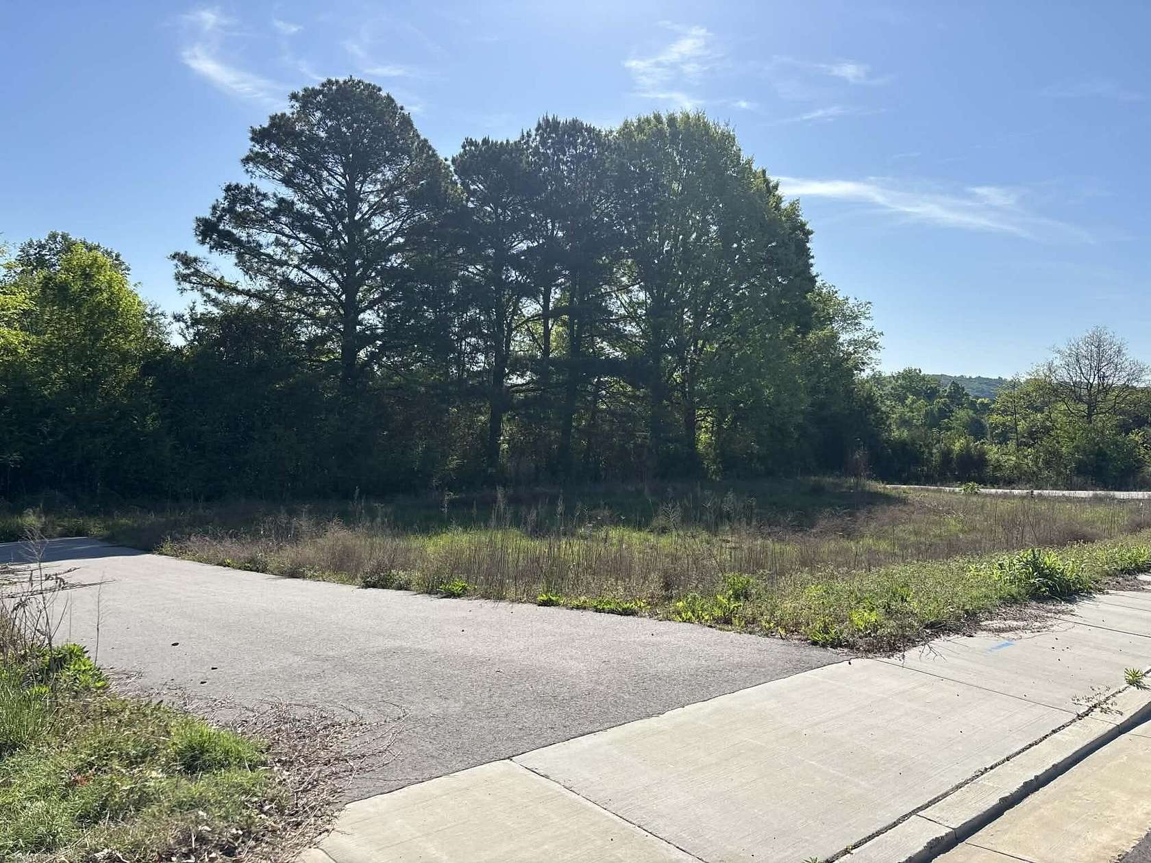 0.56 Acres of Commercial Land for Sale in Cleveland, Tennessee