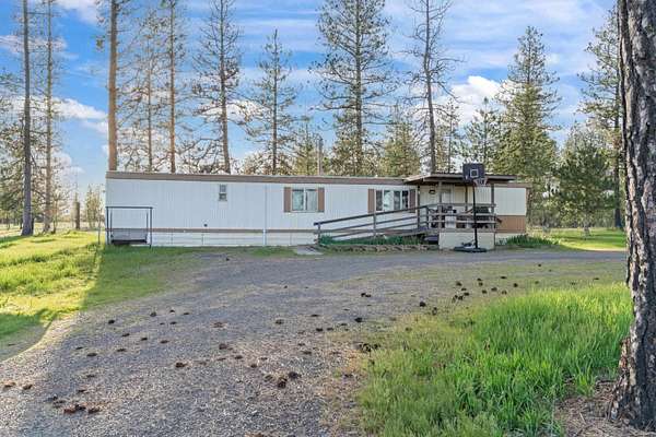 23.3 Acres of Land with Home for Sale in Cheney, Washington