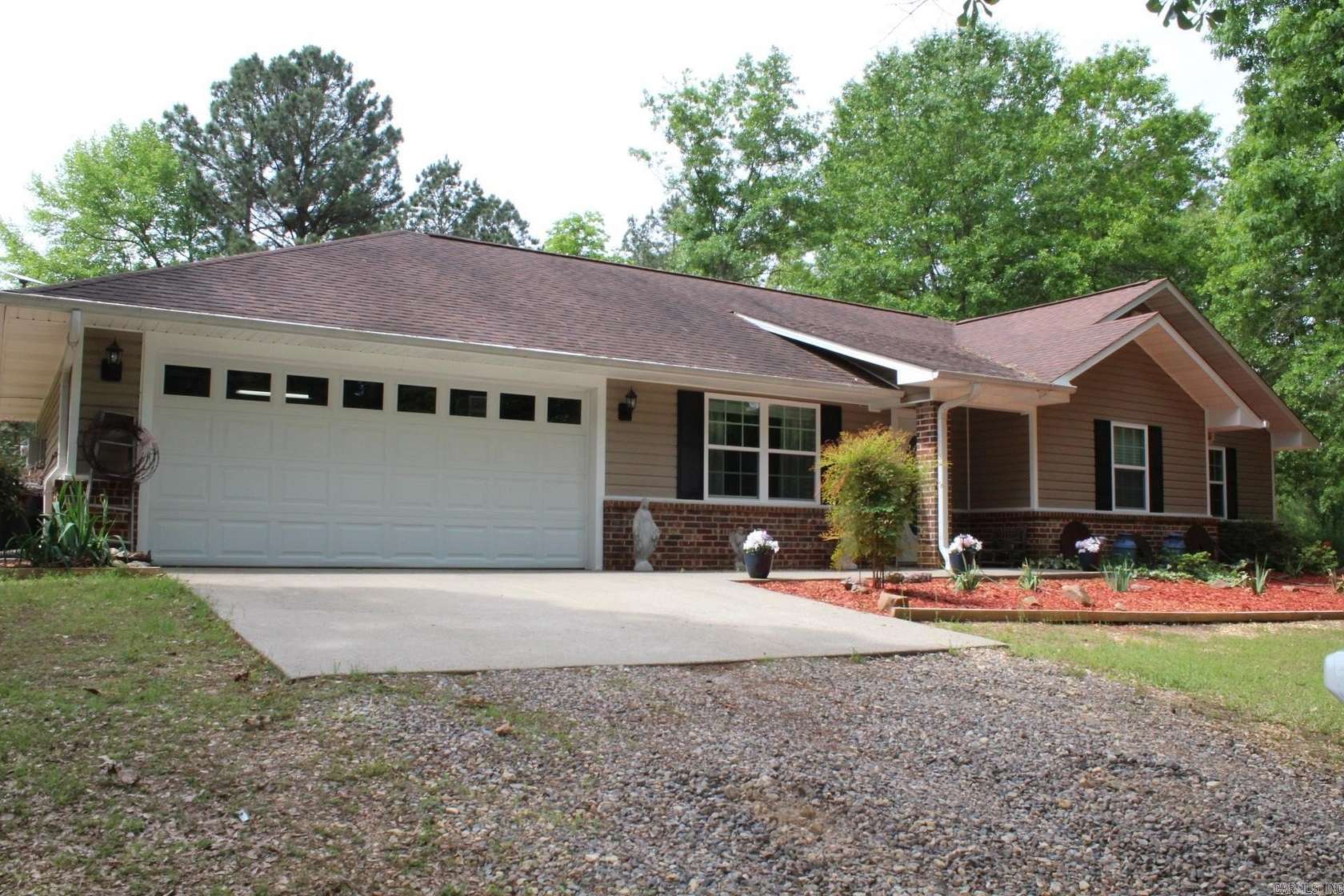 2 Acres of Land with Home for Sale in Nashville, Arkansas