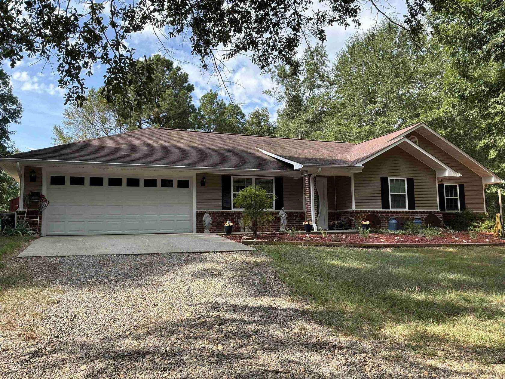 2 Acres of Land with Home for Sale in Nashville, Arkansas