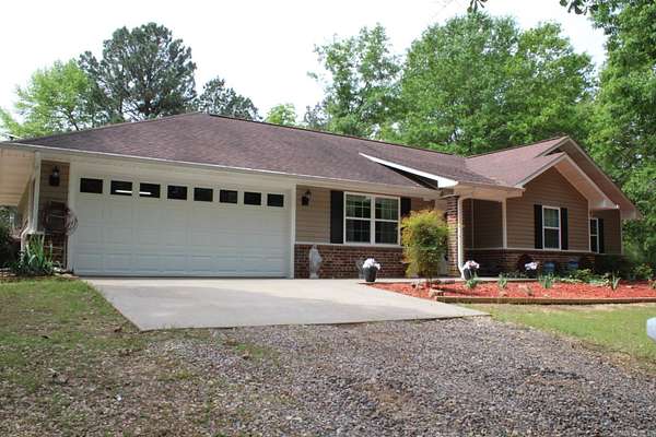 2 Acres of Land with Home for Sale in Nashville, Arkansas