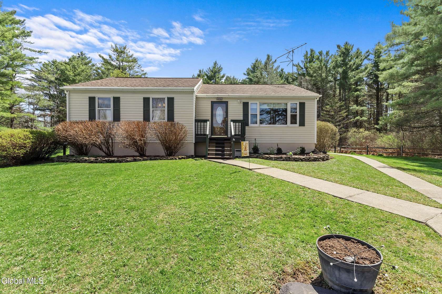 2 Acres of Land with Home for Sale in Esperance, New York