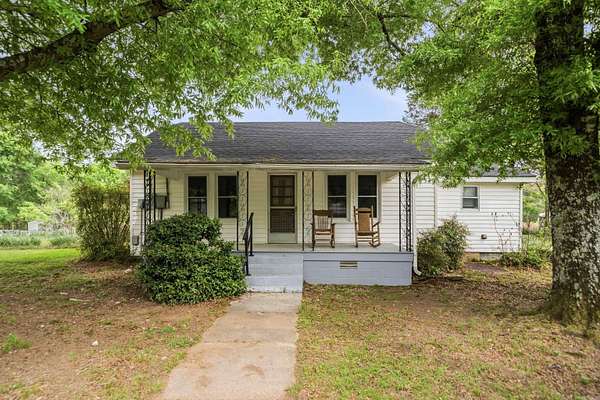 21.7 Acres of Agricultural Land with Home for Sale in Hot Springs, Arkansas