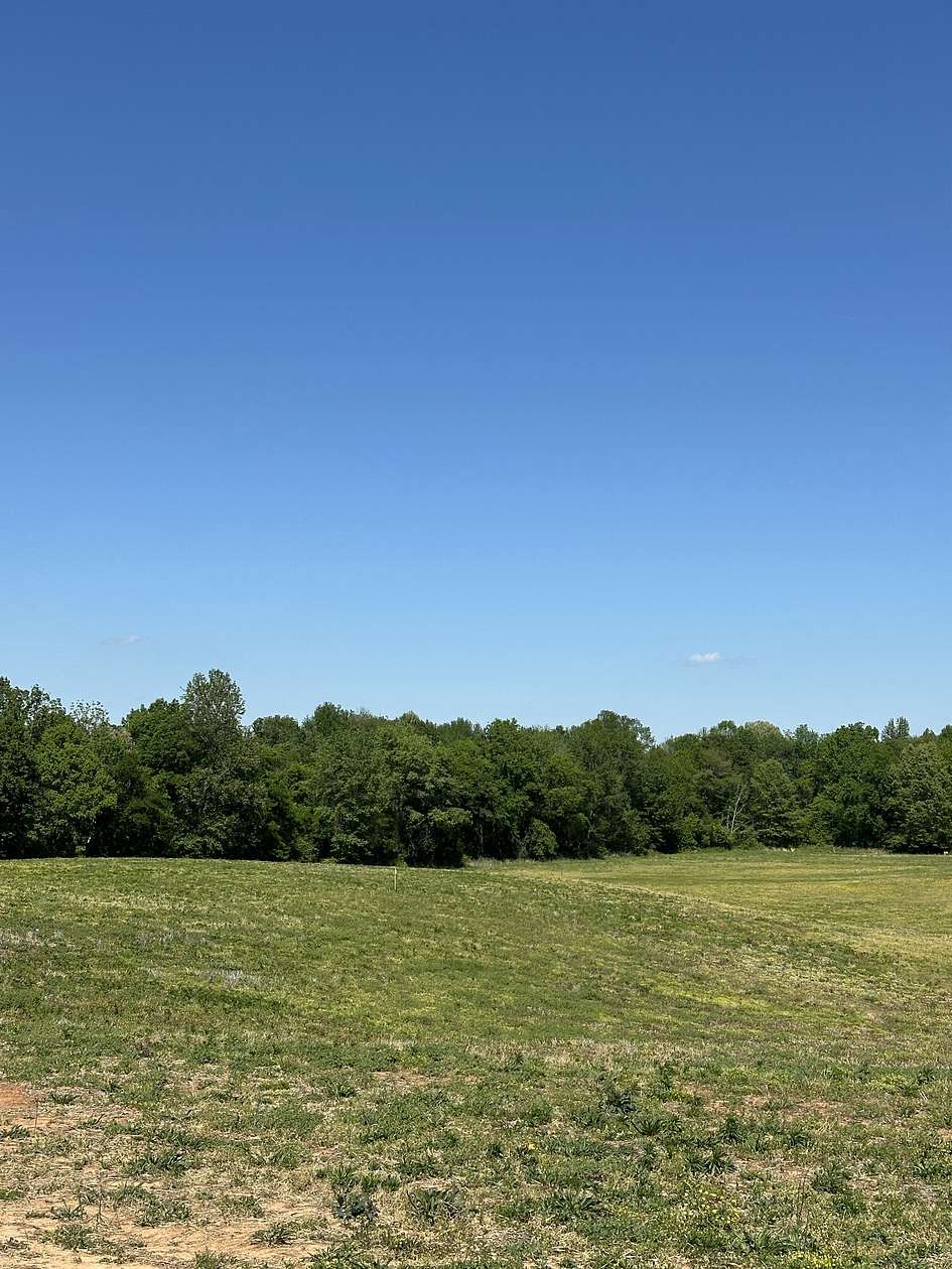 5.19 Acres of Land for Sale in Portland, Tennessee