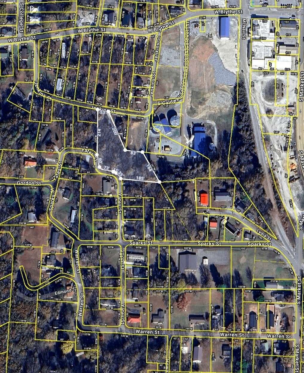 1 Acre of Land for Auction in Paris, Tennessee