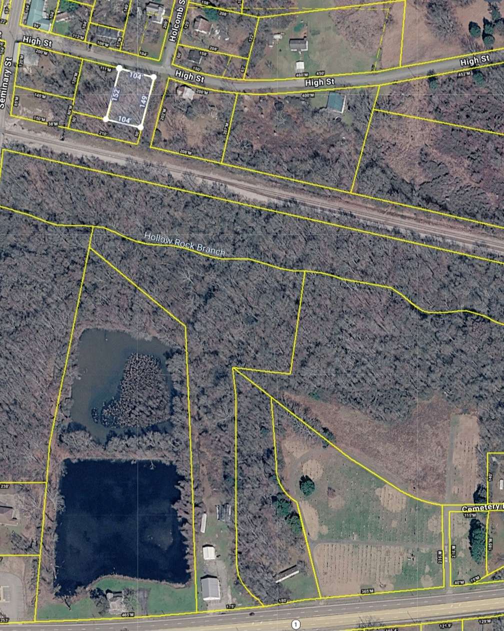 0.36 Acres of Land for Auction in Hollow Rock, Tennessee
