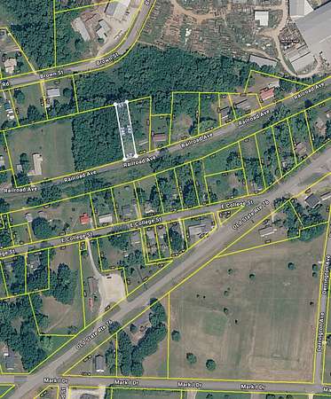 0.29 Acres of Land for Auction in Paris, Tennessee