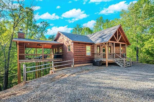 1.69 Acres of Land with Home for Sale in Mineral Bluff, Georgia