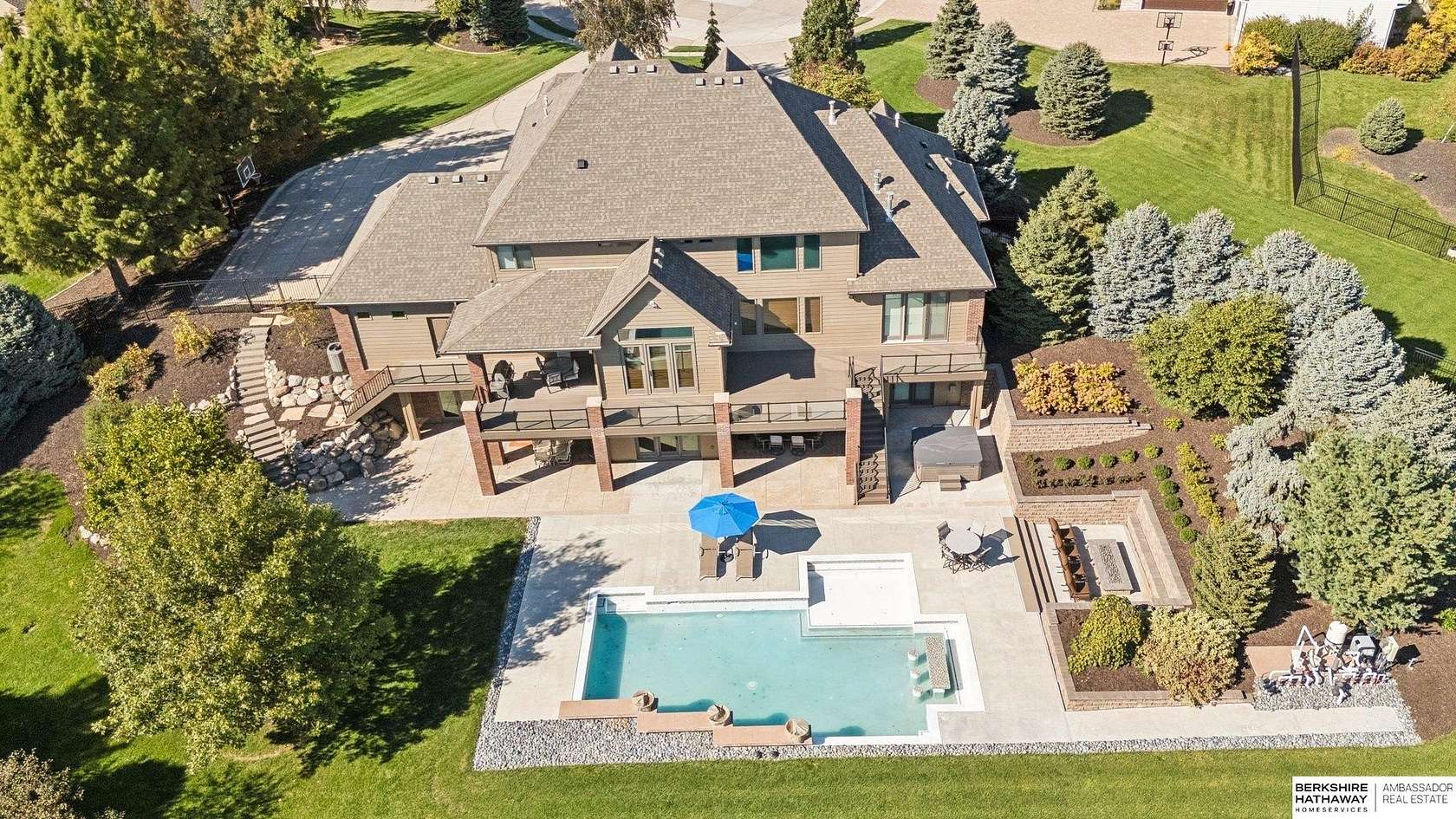 1.6 Acres of Land with Home for Sale in Omaha, Nebraska