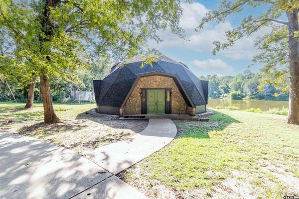 5 Acres of Land with Home for Sale in Tyler, Texas