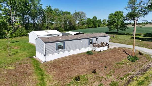 5 Acres of Land with Home for Sale in Geff, Illinois