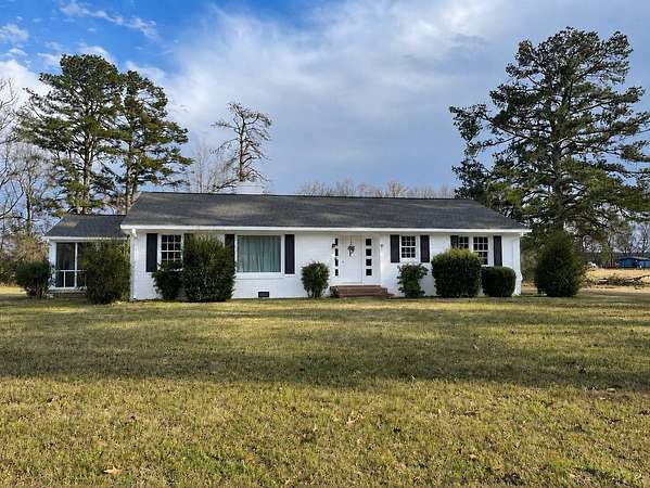5 Acres of Land with Home for Sale in Grenada, Mississippi