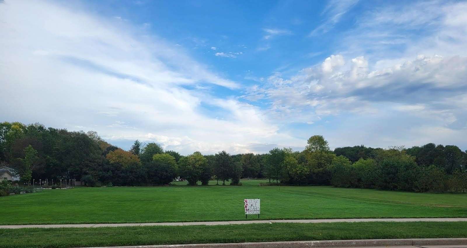 0.64 Acres of Residential Land for Sale in Marshfield, Wisconsin