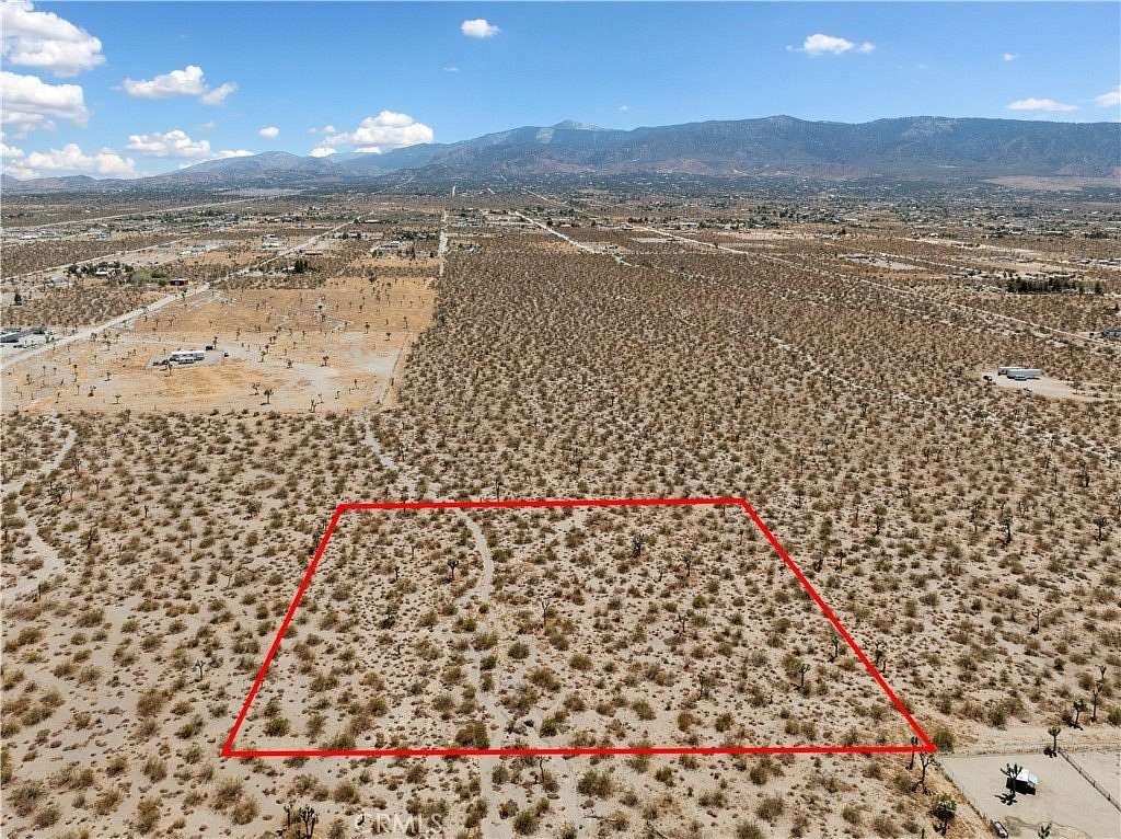 2.5 Acres of Land for Sale in Piñon Hills, California