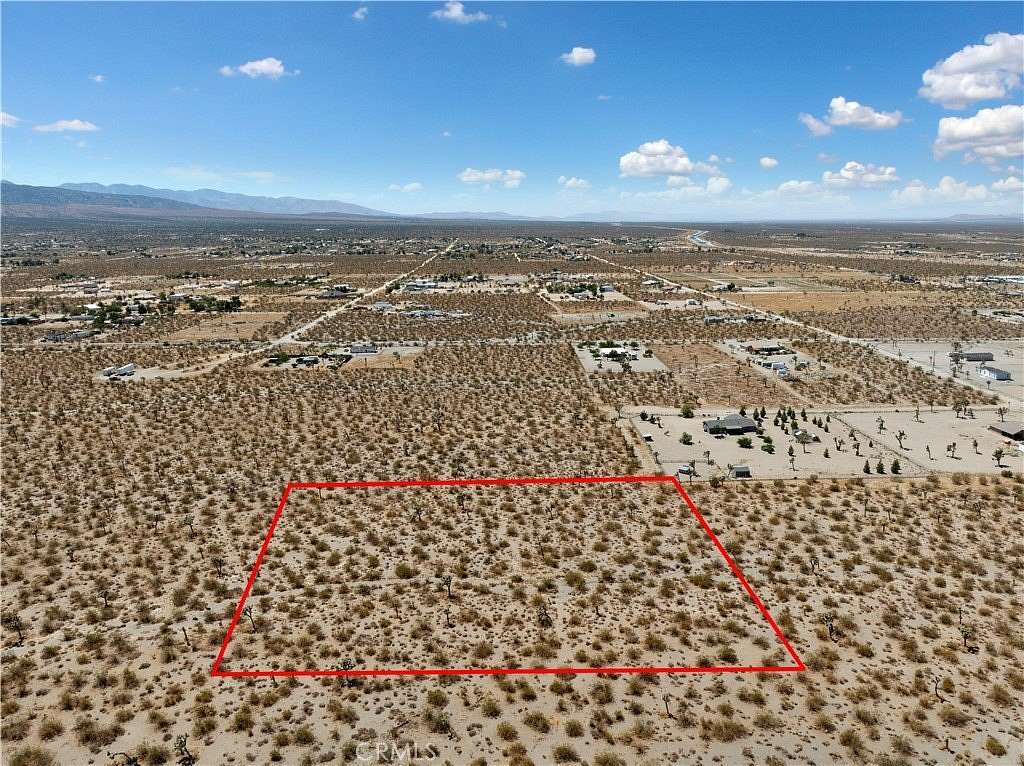 2.5 Acres of Land for Sale in Piñon Hills, California