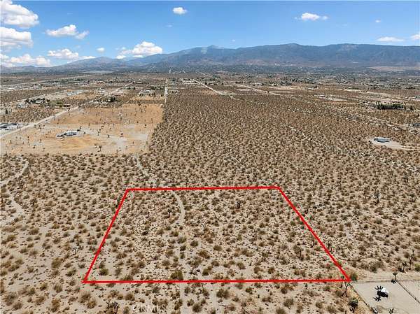 2.5 Acres of Land for Sale in Piñon Hills, California