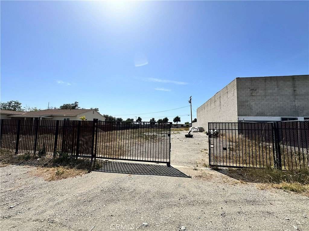 0.2 Acres of Commercial Land for Sale in Fontana, California
