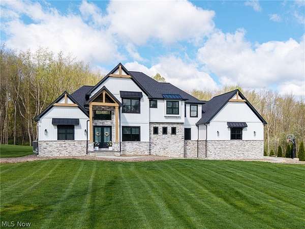 2.16 Acres of Land with Home for Sale in Wadsworth, Ohio