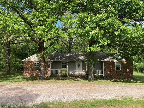 5 Acres of Land with Home for Lease in Uniontown, Arkansas