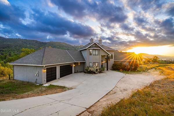 2.55 Acres of Land with Home for Sale in Tehachapi, California