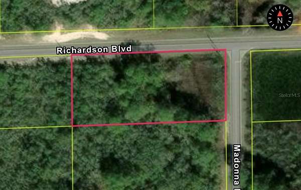 0.98 Acres of Residential Land for Sale in Webster, Florida