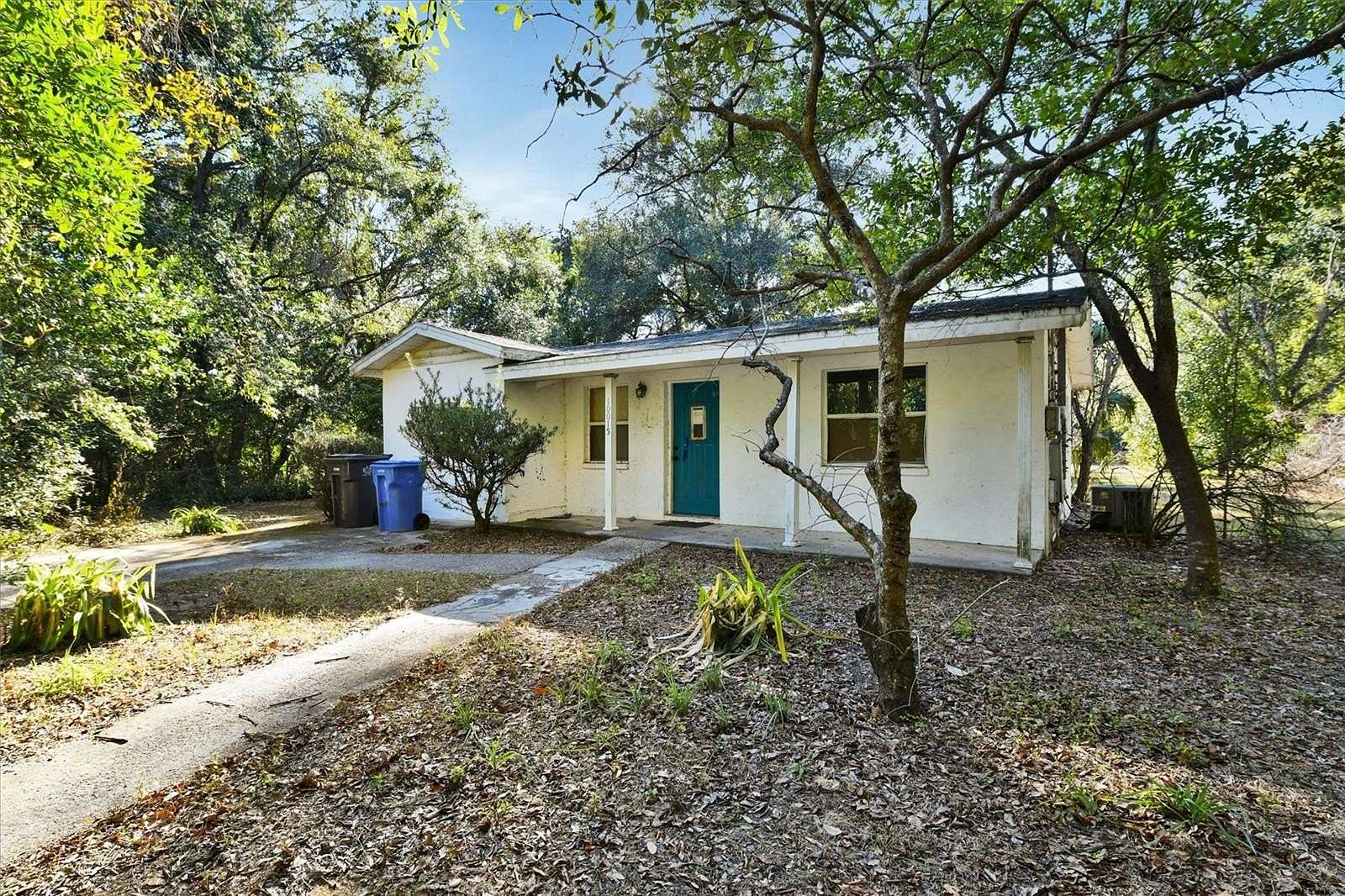 1.74 Acres of Land with Home for Sale in Thonotosassa, Florida