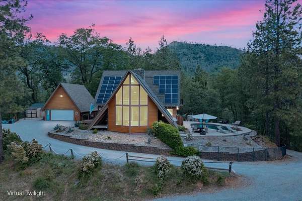 2.5 Acres of Improved Mixed-Use Land for Sale in Lakehead, California