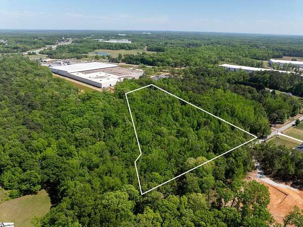 8 Acres of Residential Land for Sale in Fountain Inn, South Carolina
