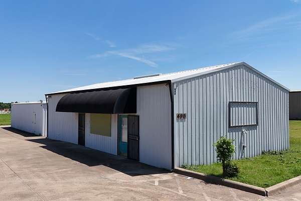 1.73 Acres of Mixed-Use Land for Sale in Red Oak, Texas