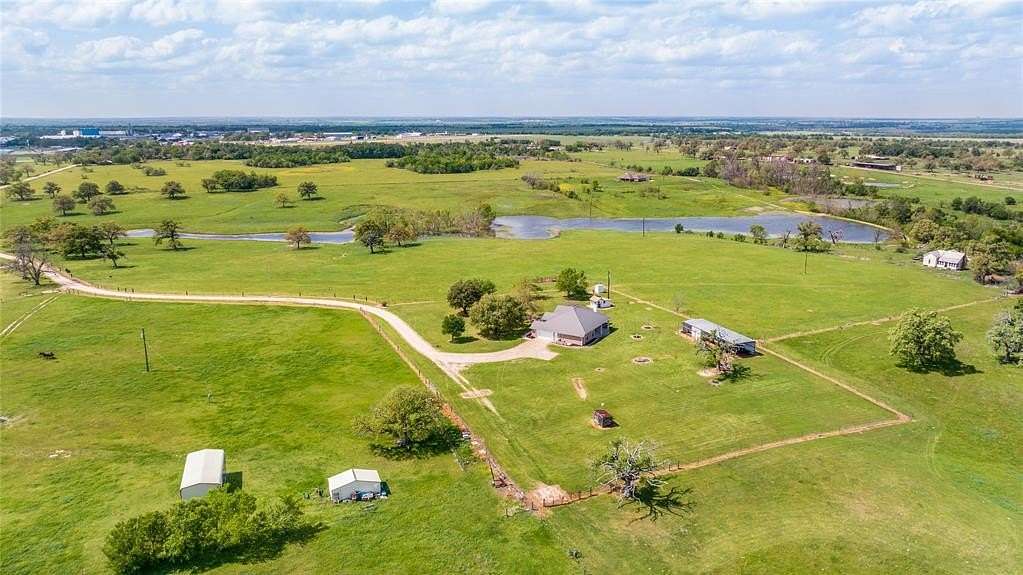 45.7 Acres of Improved Land for Sale in Cameron, Texas