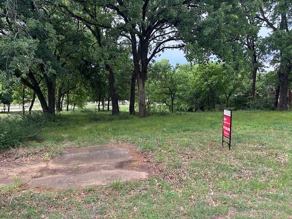 0.26 Acres of Residential Land for Sale in Arlington, Texas