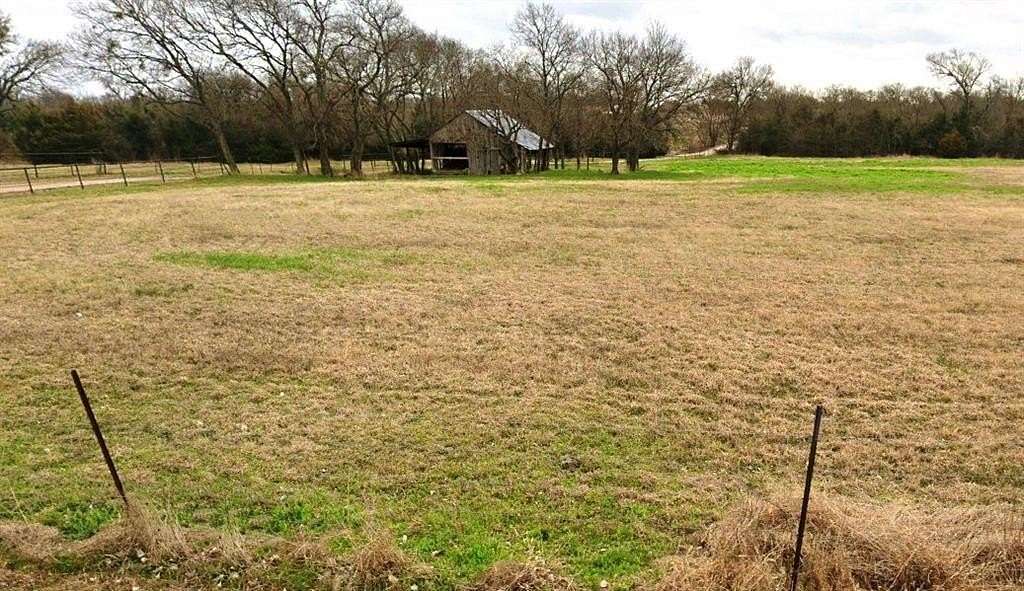 2 Acres of Residential Land for Sale in Blue Ridge, Texas