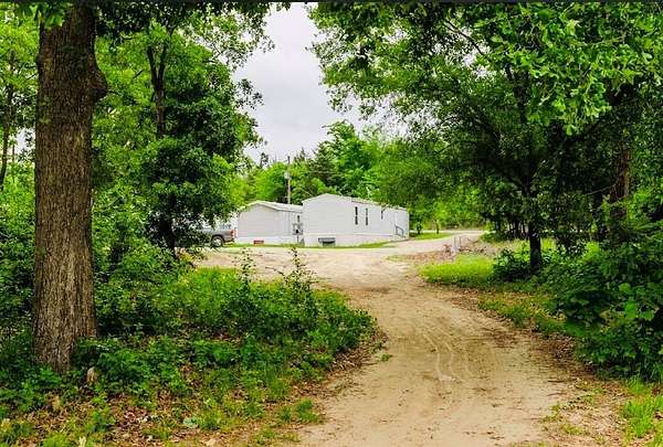 4 Acres of Mixed-Use Land for Sale in West Tawakoni, Texas