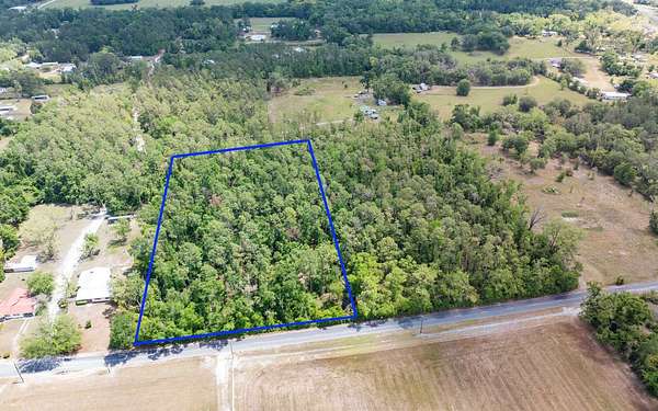 5 Acres of Residential Land for Sale in Live Oak, Florida