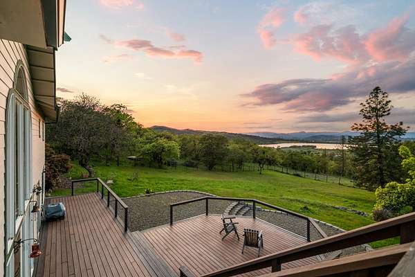 26.3 Acres of Agricultural Land with Home for Sale in Eagle Point, Oregon